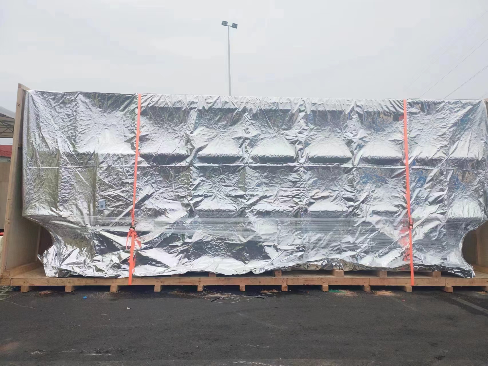 機(jī)械設(shè)備海運空運出口為何用免熏蒸木箱